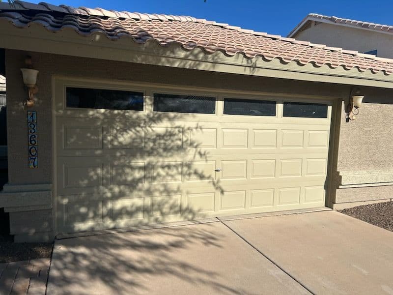 Gallery photos for Efficient Garage Upgrade with Steelback Door in Arizona: Image #3